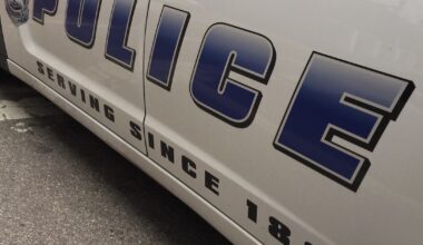 Motorcyclist killed, 2 injured following multi-vehicle crash on Dallas Texpress