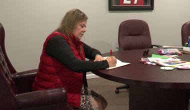 Lubbock volunteers deliver 6,800 Christmas cards to seniors across region