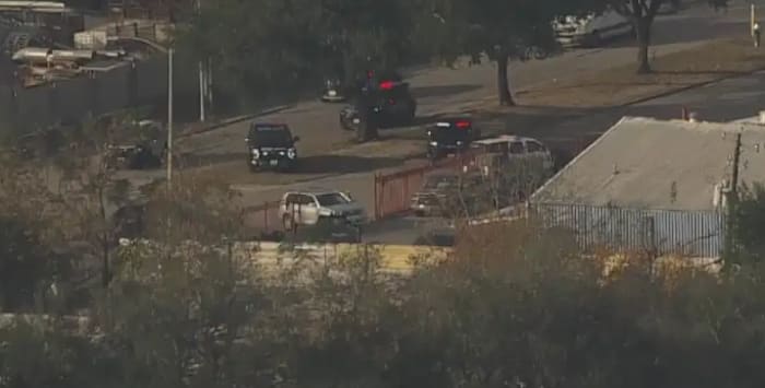 Police chase underway in southeast Houston