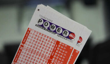Powerball jackpot reaches $1.25 billion ahead of Wednesday drawing