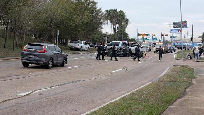 Carjacking, shooting leads to serious crash involving multiple cars in SE Houston