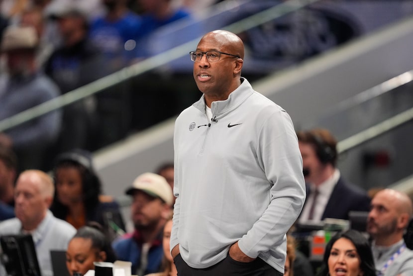 New York Knicks head coach Mike Brown watches play during an NBA basketball game against the...