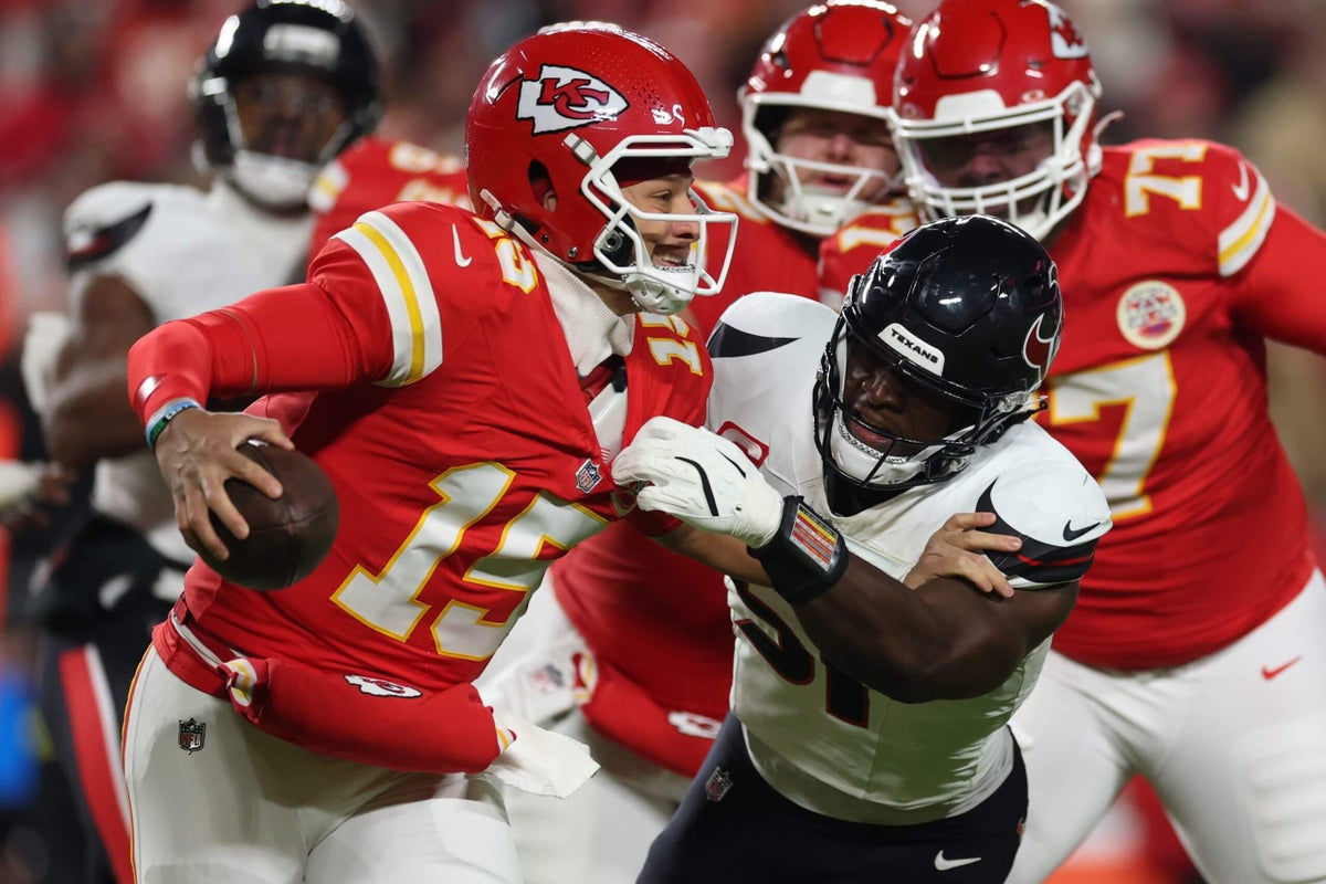 Chiefs-Texans takeaways: Houston defense further dims Kansas City’s playoff hopes