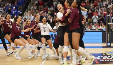 Texas A&M sweeps Pitt to advance to first volleyball final