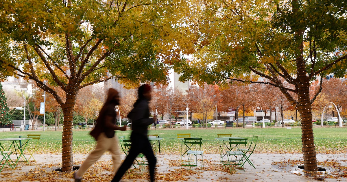 Forecast suggests near-record warmth for Christmas in D-FW. When will it cool down?