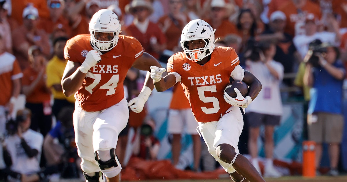 Texas RB Quintrevion Wisner to enter transfer portal, report says