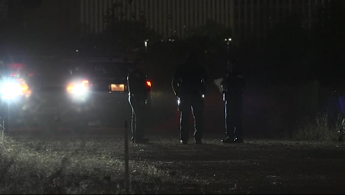 Houston police seek suspect after woman fatally stabbed in east side