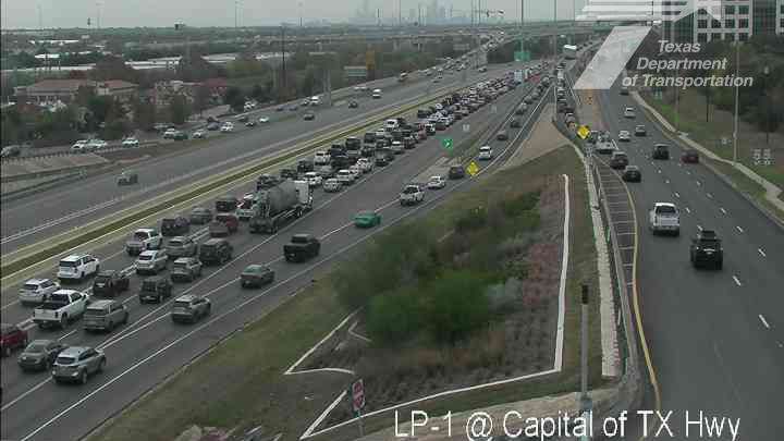 A traffic camera on the MoPac Expressway shows the traffic during an "active police incident" on Tuesday, Dec. 16, 2025. (Texas Department of Transportation)