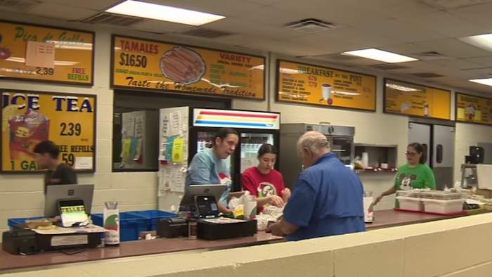 Hundreds line up for tamales at 2 San Antonio staples ahead of Christmas