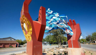 New public artwork ‘Kindred’ celebrates community and heritage along World Heritage Trail