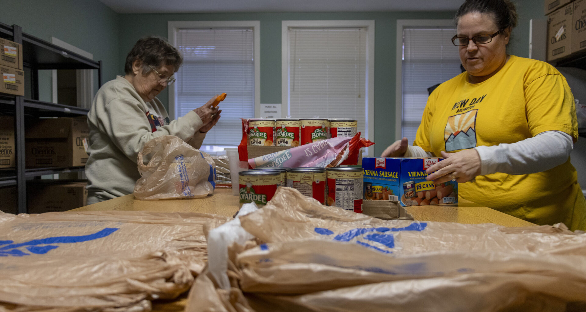 New Day Arlington fights food insecurity for children, bag by bag
