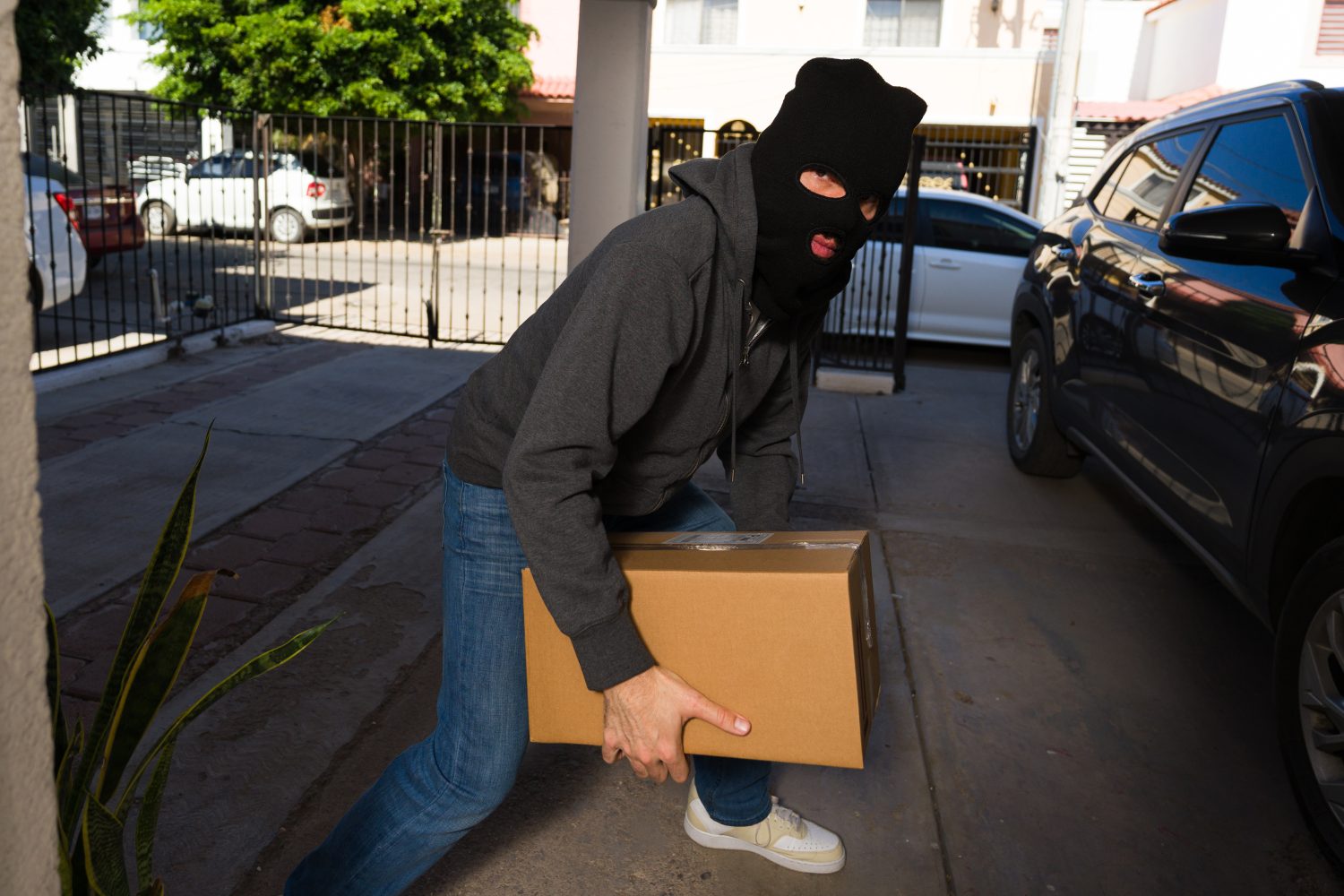 Dallas-Fort Worth Jumps in Porch Pirate Rankings