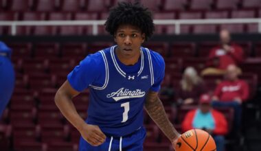 Stanford jumps out to big lead, dominates UT Arlington