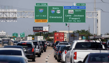 Reflective Stripes in Houston: New Measure Aims to Reduce Nighttime Crashes on Loop 610