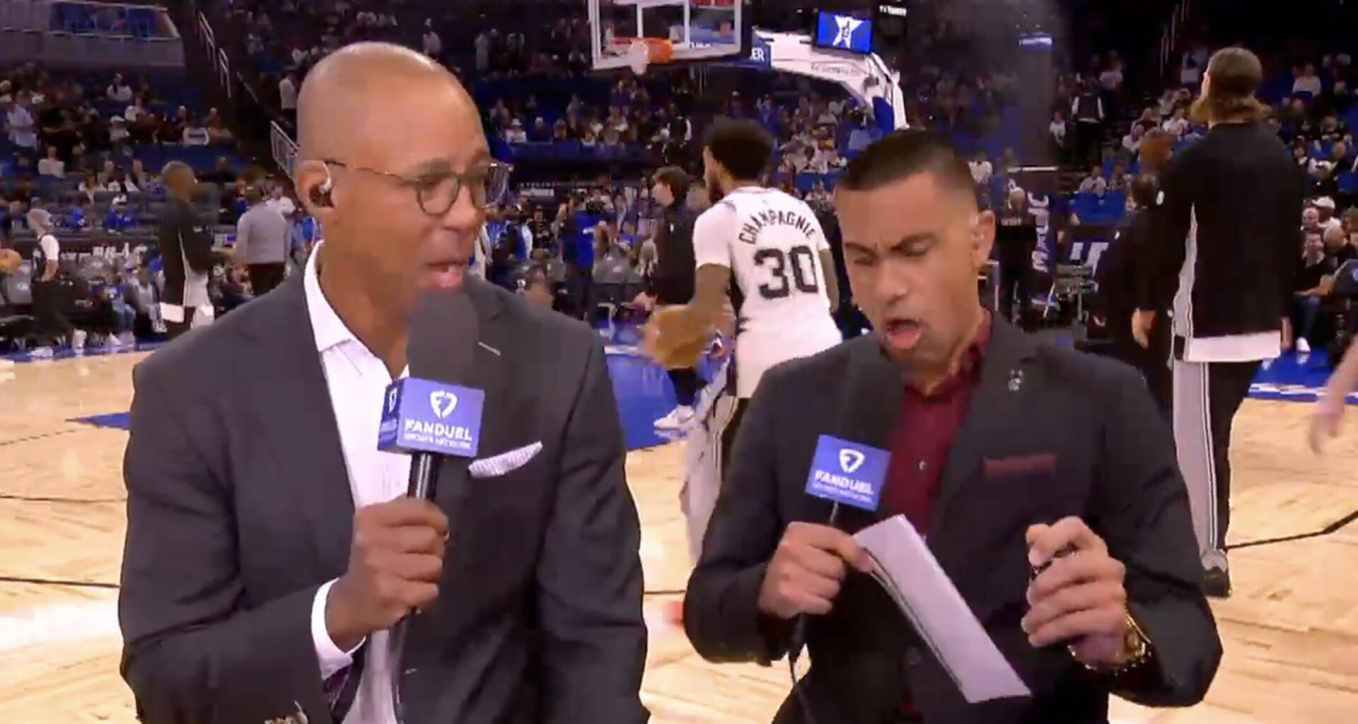 San Antonio Spurs Announcer Tries Smelling Salts Live On-Air