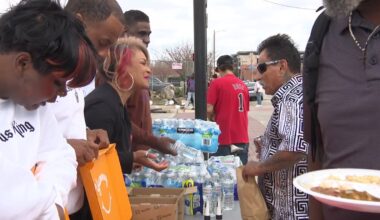 North Texans bring holiday cheer to Dallas homeless – NBC 5 Dallas-Fort Worth