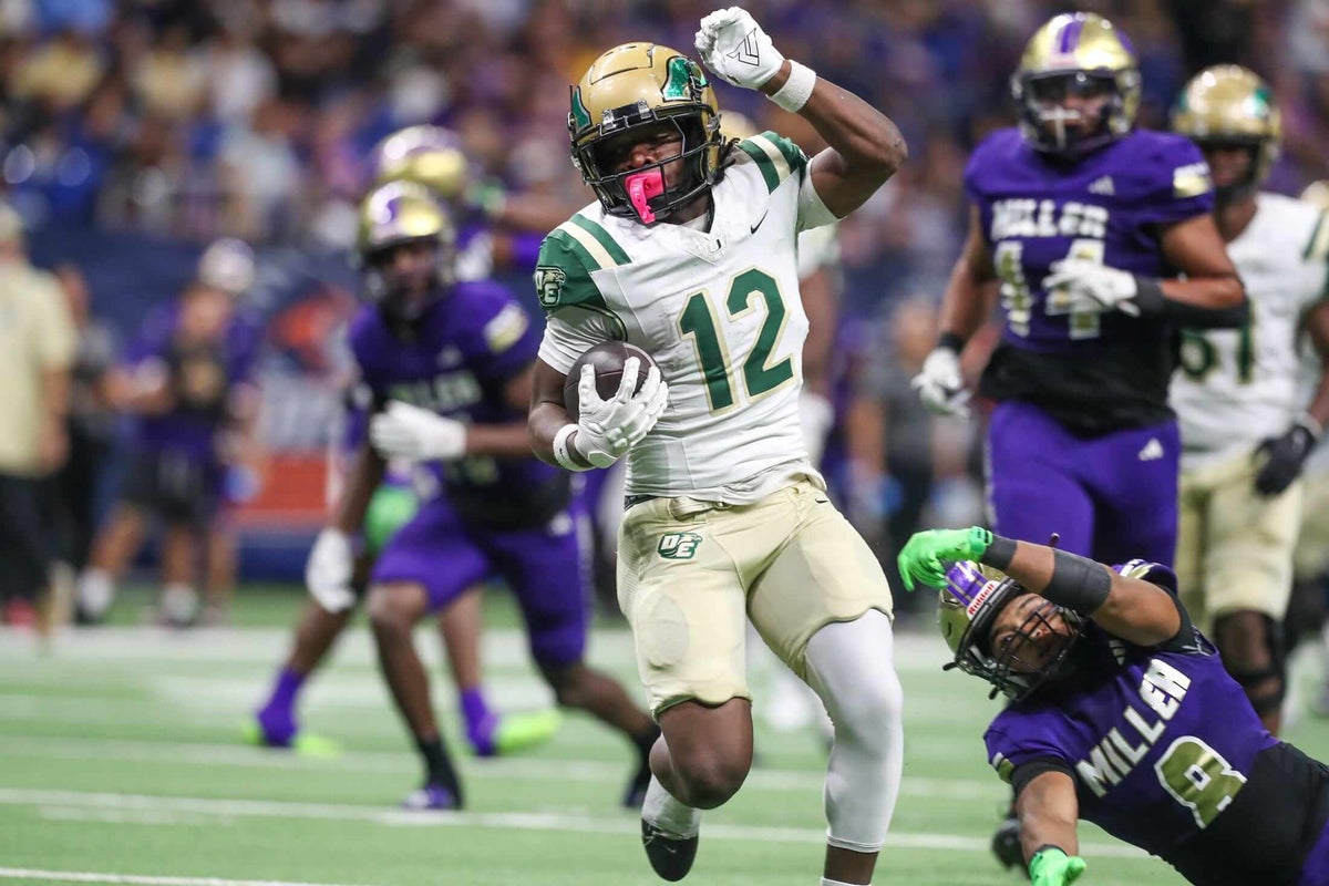 Meet the Texas high schooler who rushed for 1,628 yards in the state playoffs