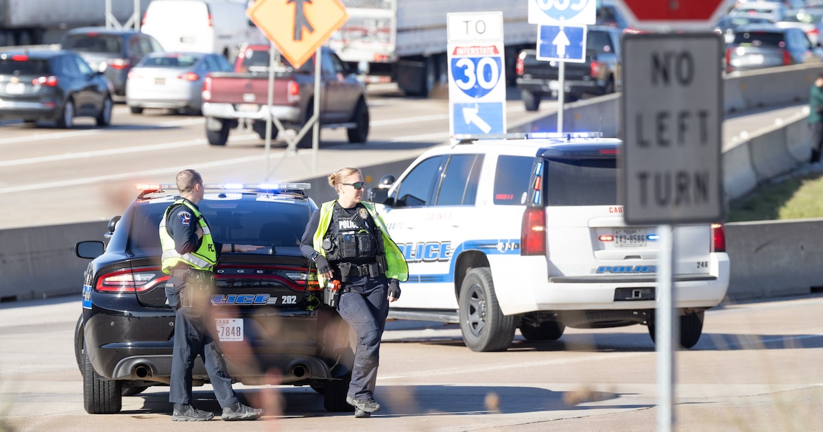 32-year-old man identified as murder suspect shot, killed by Dallas police Saturday