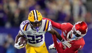Houston leads LSU 21-14 in Texas Bowl