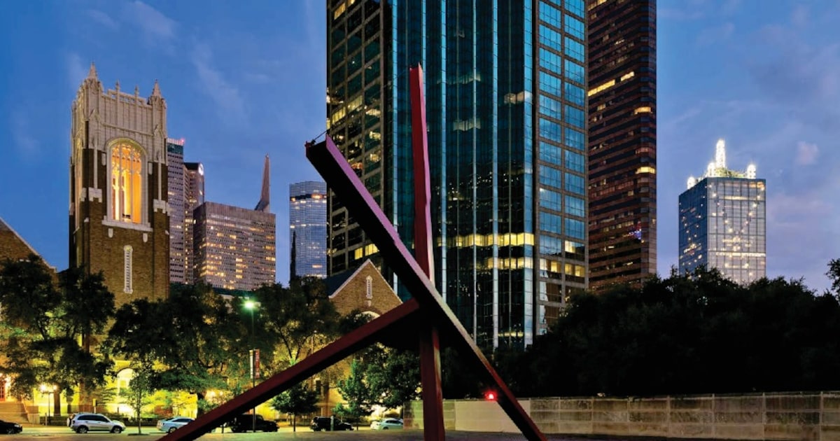 Luxury hotel chain owner buys downtown Dallas office tower