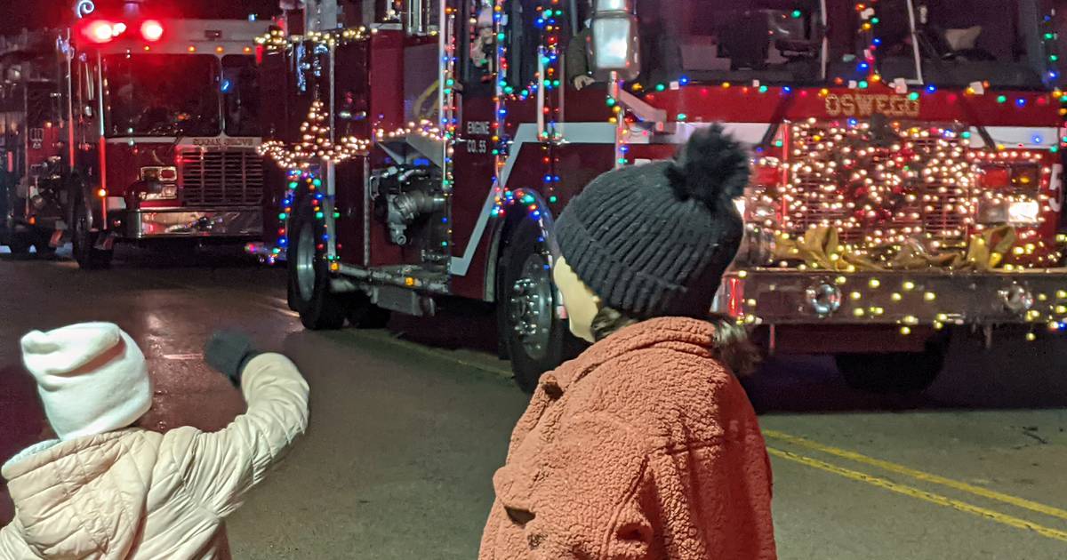 Plano Rockin’ Christmas Parade, Oswego Christmas Walk – Shaw Local