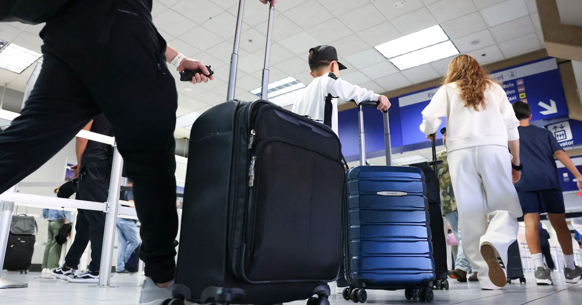 Agents seize piles of cash from airport travelers in North Texas without making arrests