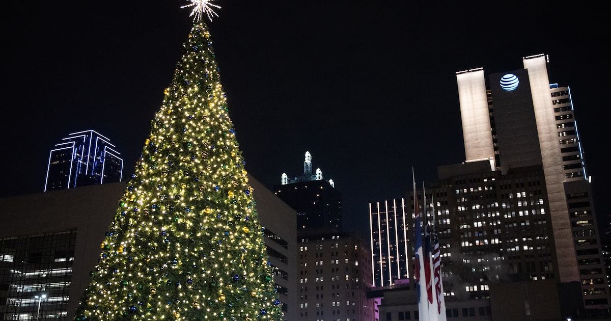 What stores are open on Christmas Day?