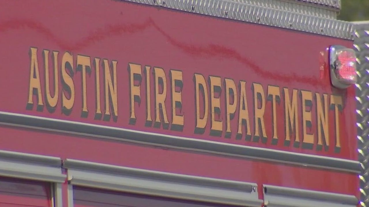 Apartment fire in North Austin; crews responding