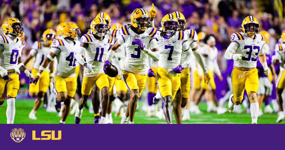 LSU Football to Face Houston in 2025 Texas Bowl – LSU