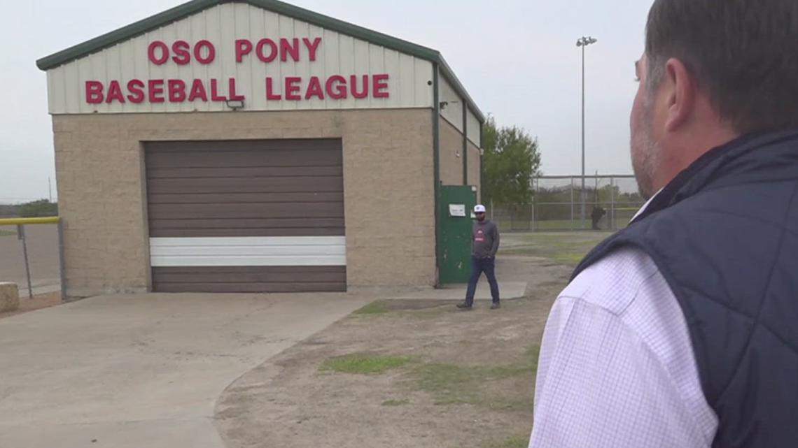 Oso Pony League pushes back after city moves to terminate longtime lease