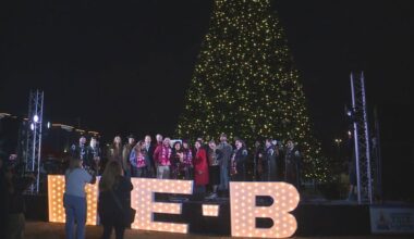 Tree lighting brings holiday cheer to Waters Edge Park
