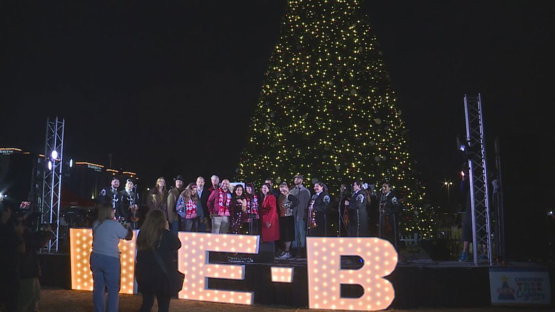 Tree lighting brings holiday cheer to Waters Edge Park