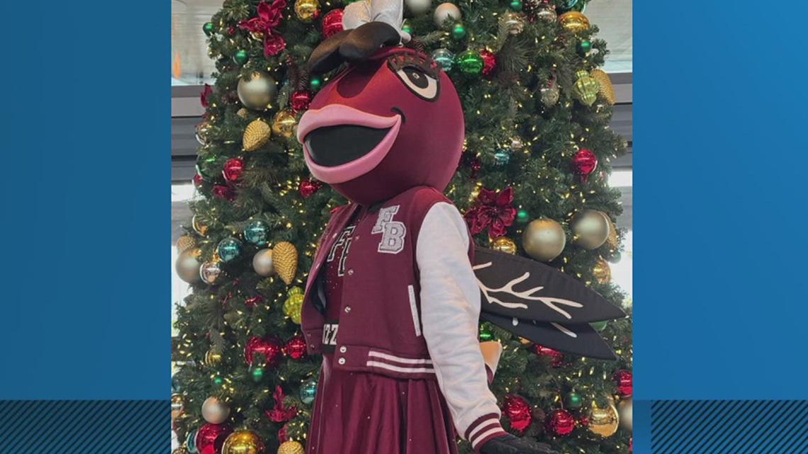 Flour Bluff mascot 'Buzzette' represents Coastal Bend at Cheez-It Citrus Bowl