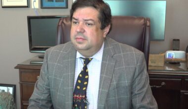 District Court Judge Bobby Galvan announces retirement