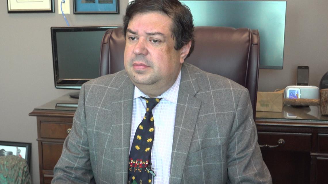 District Court Judge Bobby Galvan announces retirement