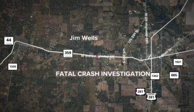 One dead in Highway 44 semi rollover near Alice