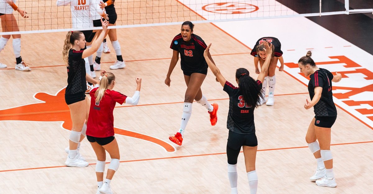 Texas falls short in Elite Eight loss to Wisconsin, 3-1