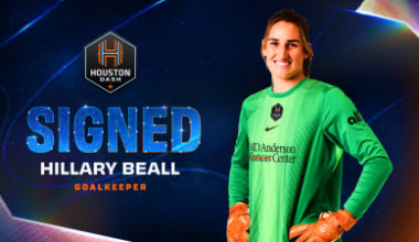 Houston Dash Sign Goalkeeper Hillary Beall