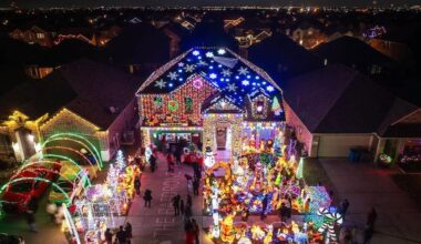 Dallas holiday lights