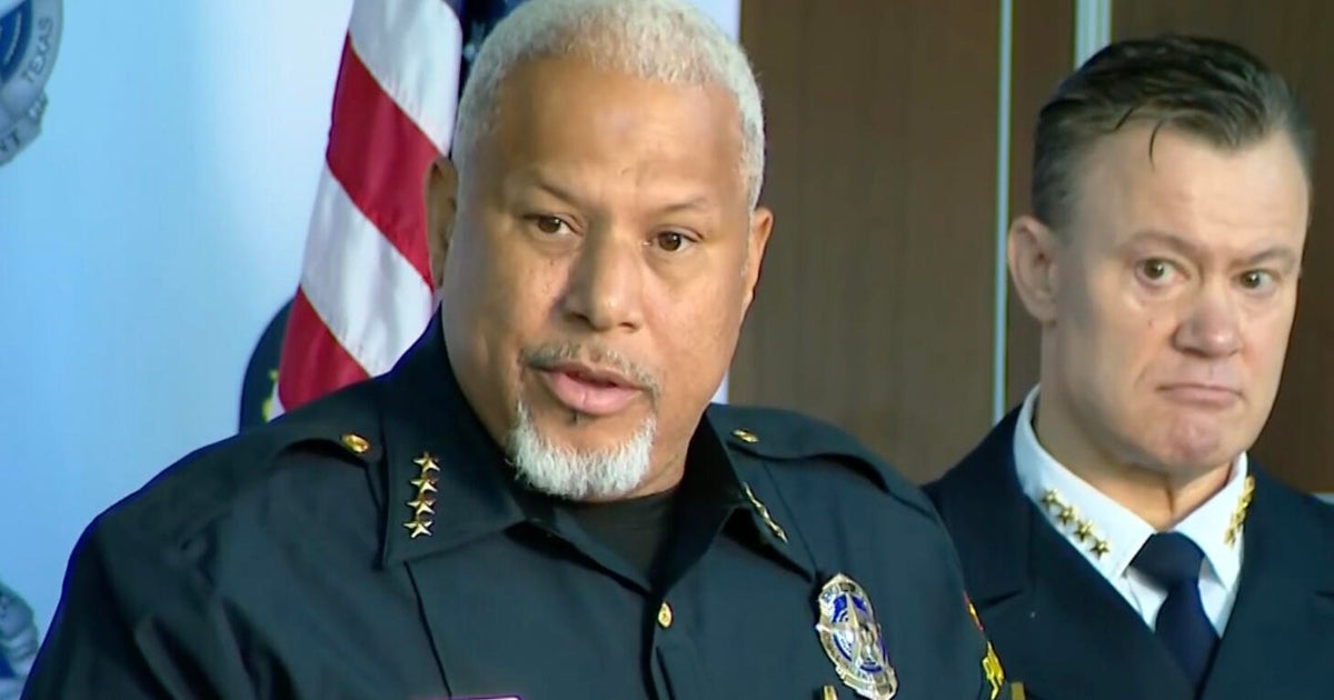 Dallas police warn against illegal fireworks, celebratory gunfire ahead of New Year's Eve