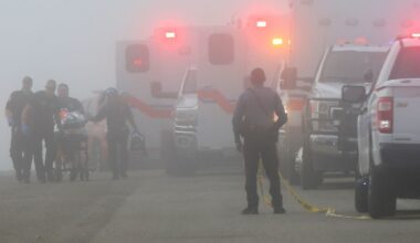 Emergency officials respond to a small plane crash near Galveston, Texas :: WRAL.com