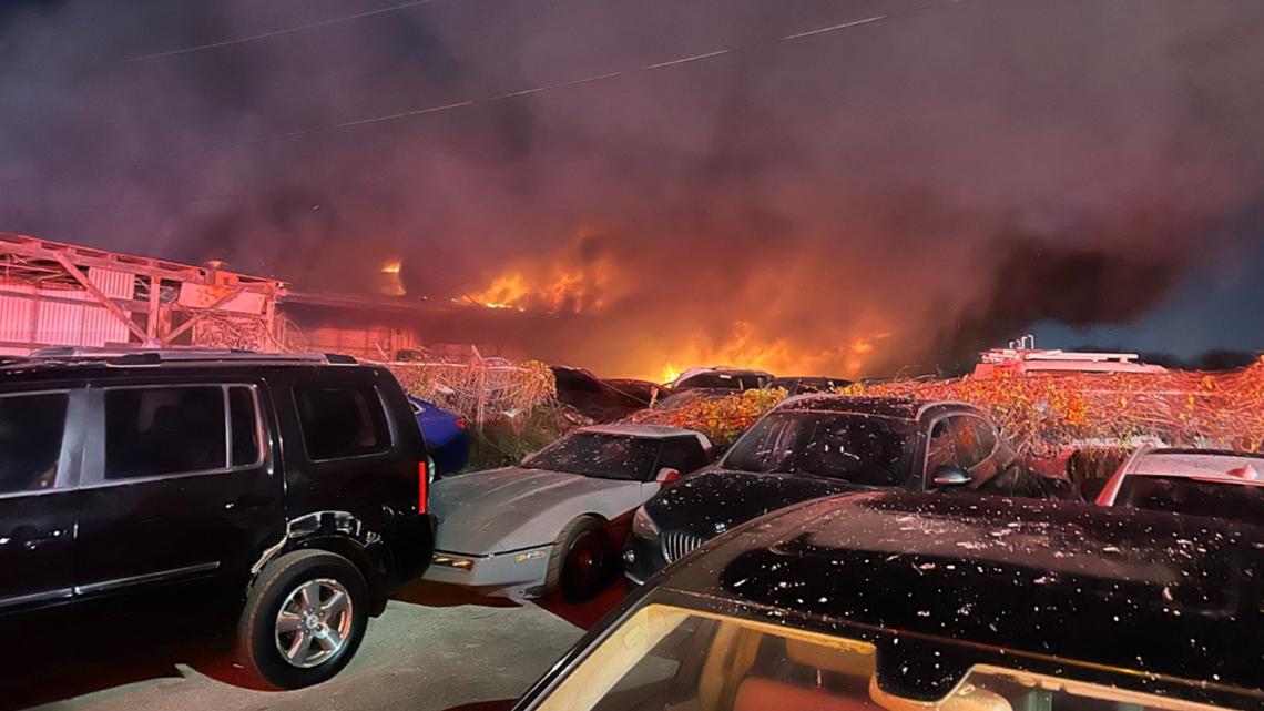 Large grass fire burns multiple buildings, Arlington Fire Department says