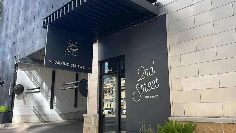 Austin’s 2nd Street District downtown (KXAN Photo/Abigail Jones)