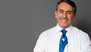 A picture of Henry Rivera