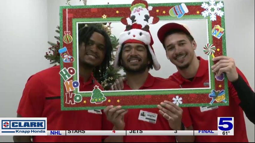 RGV Vipers give gifts and spread cheer at Driscoll Children's Hospital for Christmas