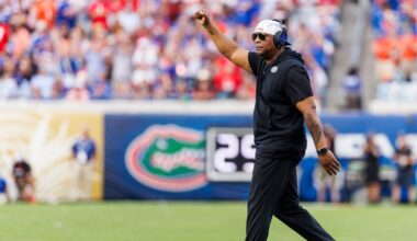 Texas interviews former Florida RB coach Jabbar Juluke