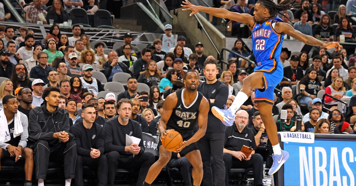 It’s time for NBA Cup Basketball: Spurs vs Oklahoma City Thunder