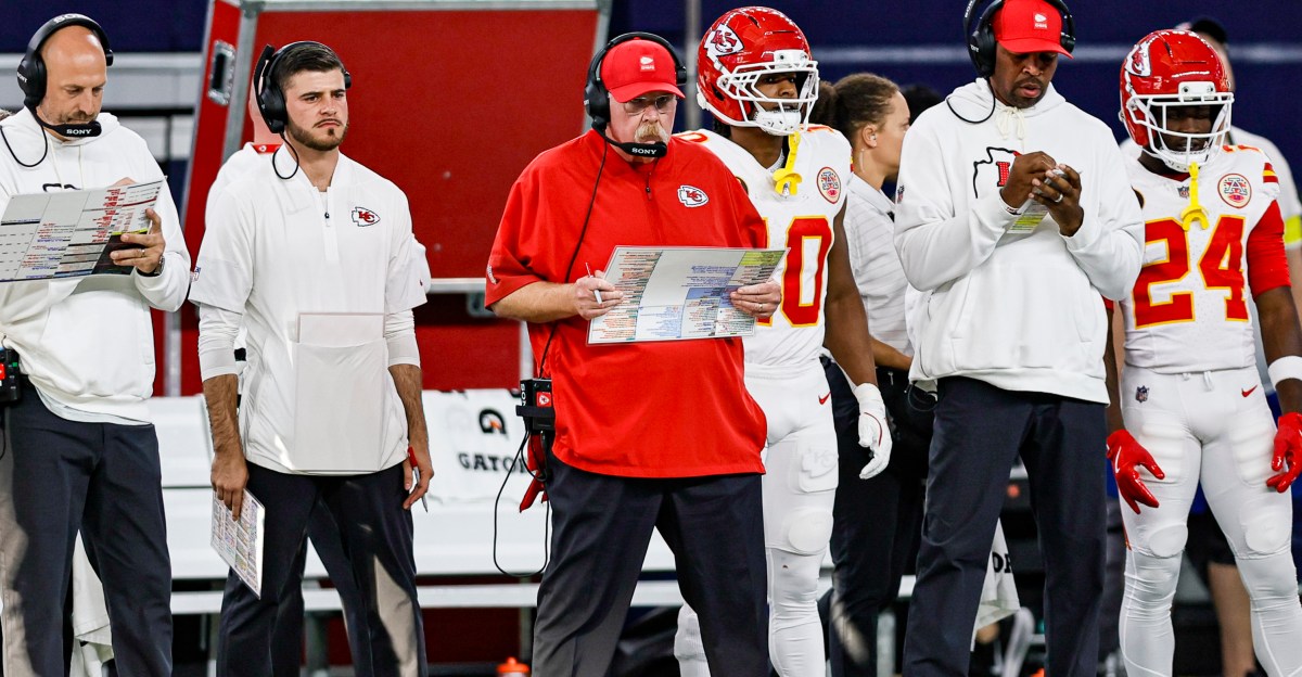 NFL Power Rankings Week 14 Roundup: Chiefs plummet after loss in Dallas