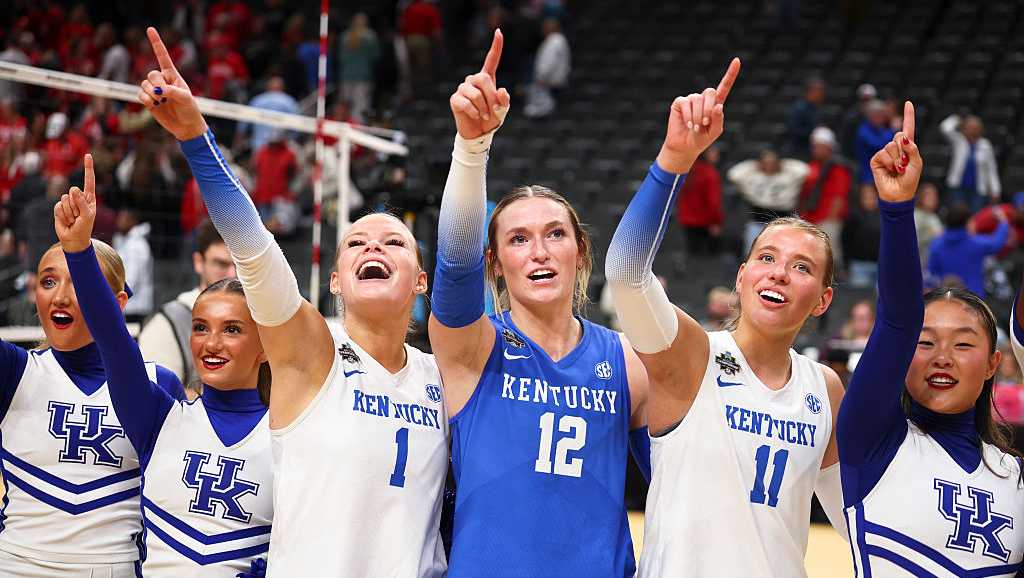 Cats fall to Texas A&M in volleyball national championship