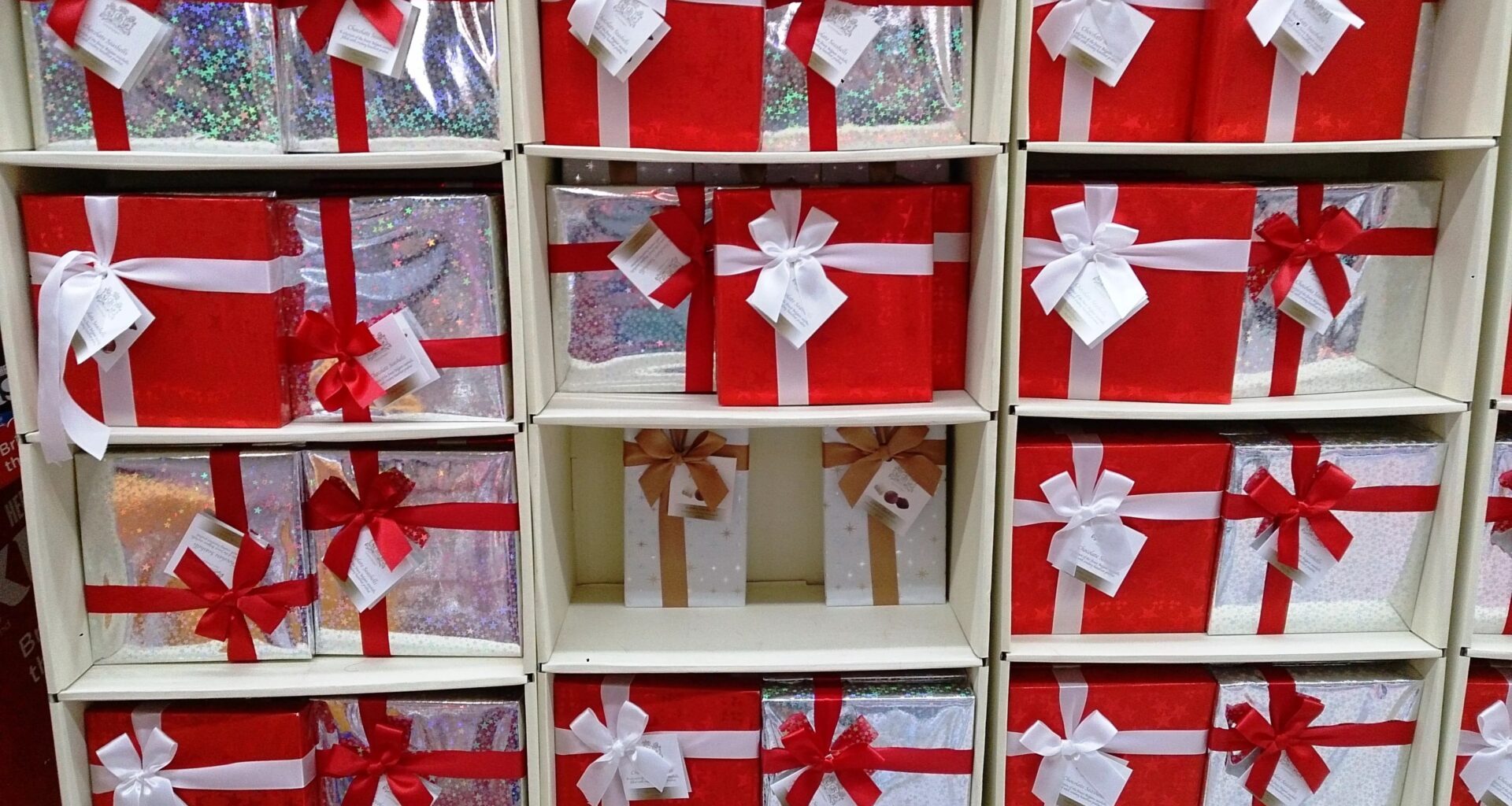 Dallas Shops Open For Last-Minute Christmas Shopping